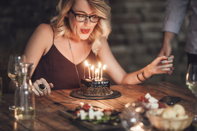 老婆生日朋友圈怎么写 老婆生日快乐的祝福语